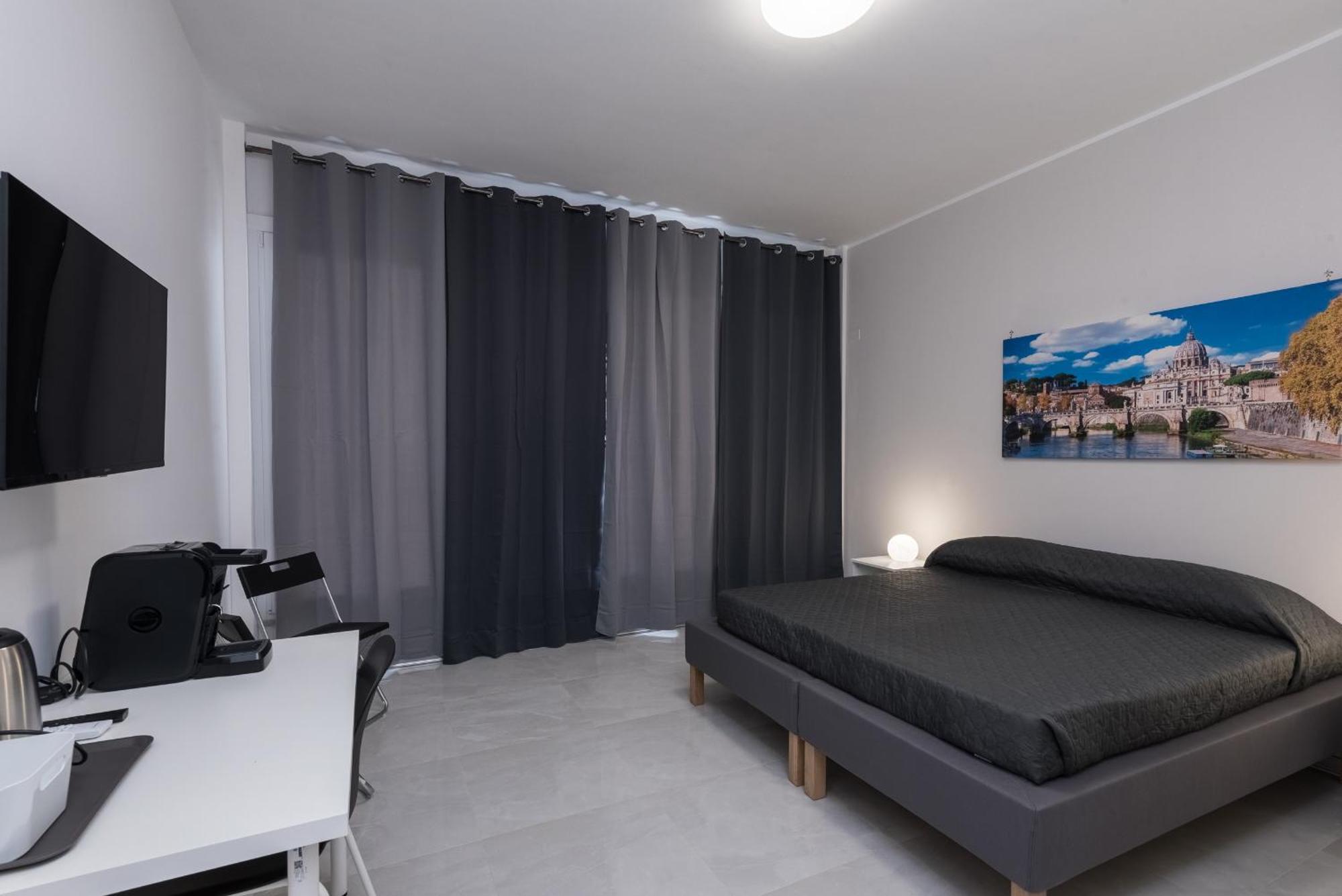 Travelershome Ciampino Airport Guesthouse 600M To Airport Eksteriør bilde
