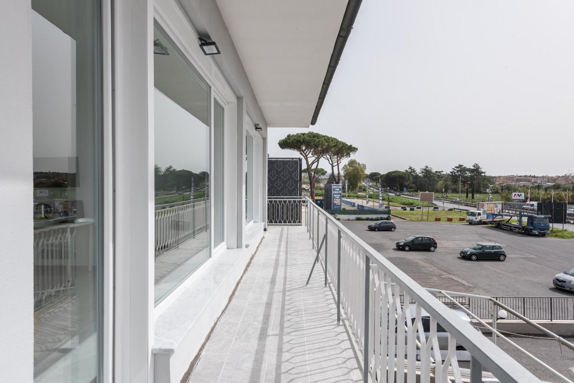 Travelershome Ciampino Airport Guesthouse 600M To Airport Eksteriør bilde