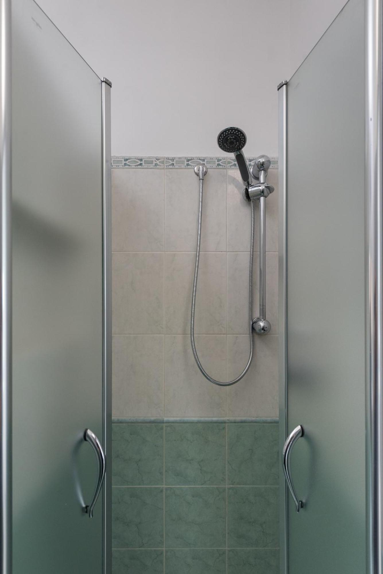 Travelershome Ciampino Airport Guesthouse 600M To Airport Eksteriør bilde