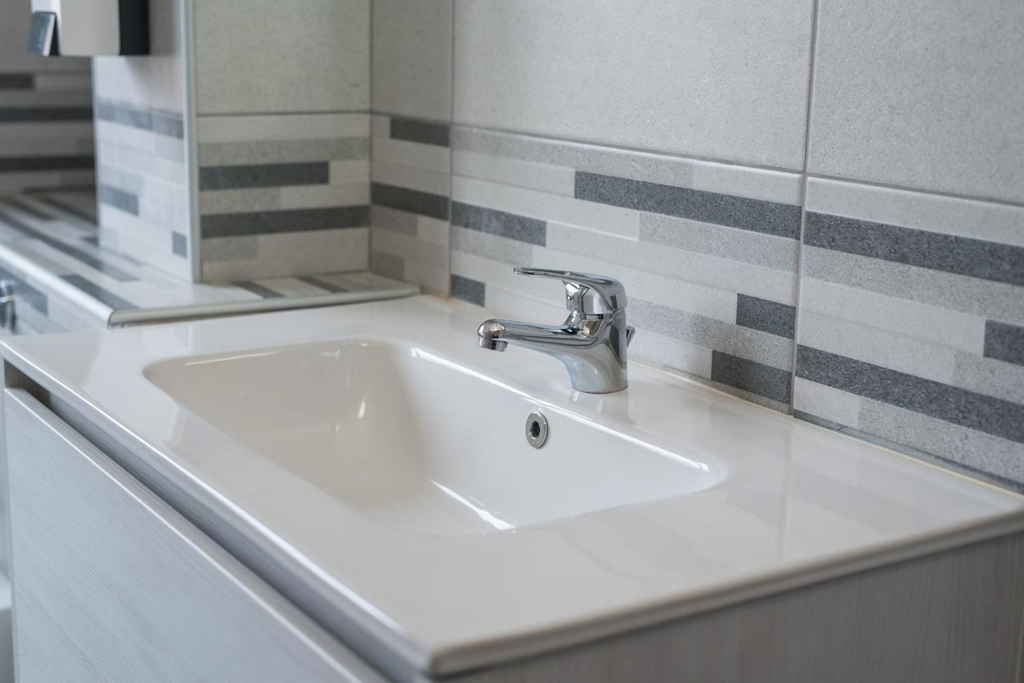 Travelershome Ciampino Airport Guesthouse 600M To Airport Eksteriør bilde